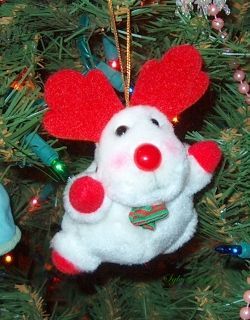 Belevedere Christmas ornament - plush white deer