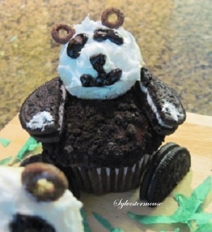 panda cupcakes